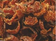 dried crushed rosehip