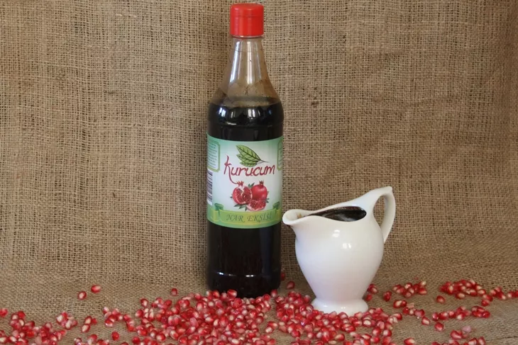 pomegranate syrup-1