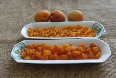 dried cut apricot